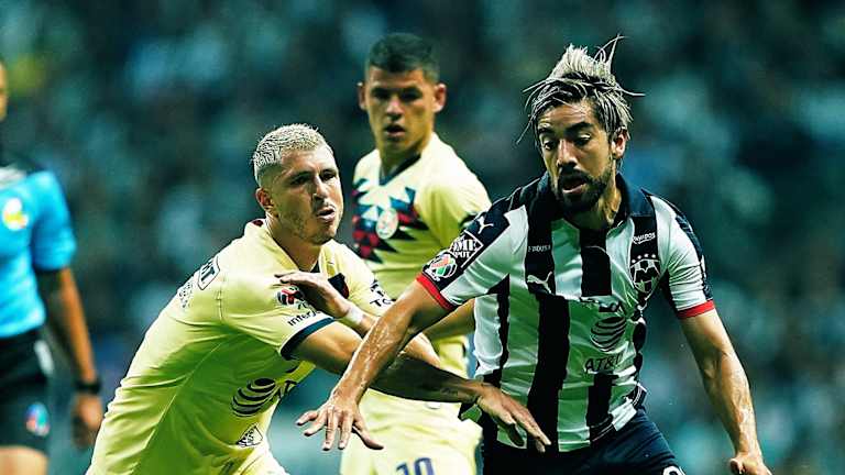 Beckham prometió llevar a Pizarro al futbol europeo